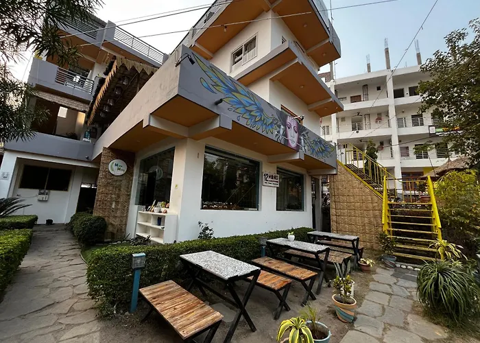 12 Monks Rishikesh Hostel